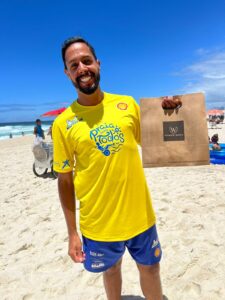 Personagem da orla: conheça o projeto Praia Para Todos 2