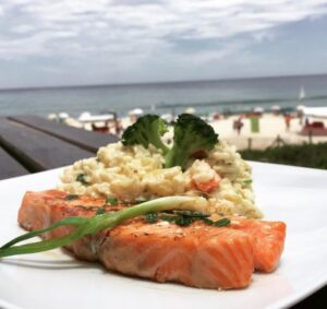 Comemore o Dia do beijo com um bom vinho à beira mar 1