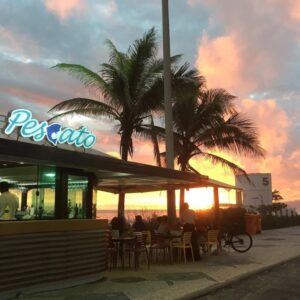 Comemore o Dia do beijo com um bom vinho à beira mar 2