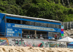 Surf, sol e adrenalina: Campeonato Brasileiro estreia em São Conrado com base no Quiosque Rio Eco 2